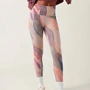 Women’s Athleta Elation 7/8 Tight in Vibrance Orchid Pink - Size XS